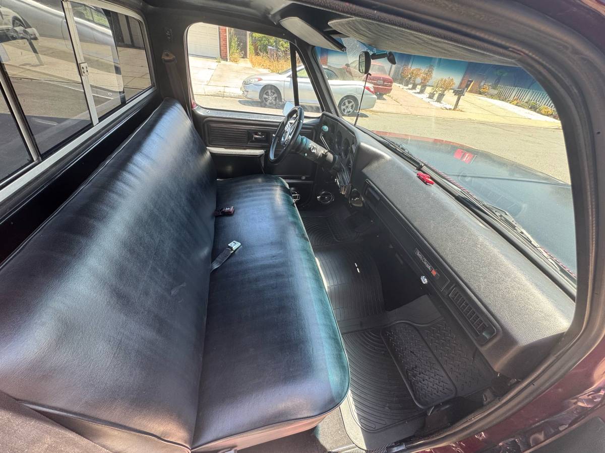 Gmc-sierra-1500-1979-custom-9