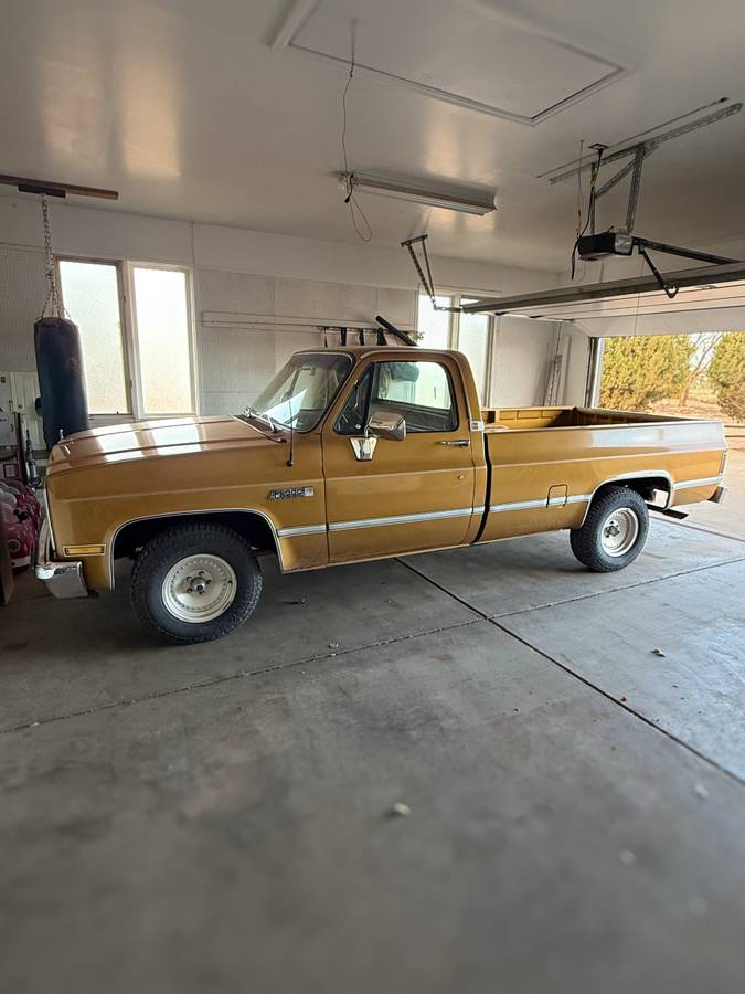 Gmc-sierra-1500-1984-1