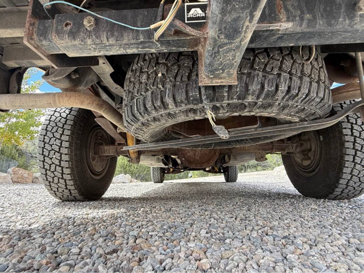 Gmc-sierra-1500-1984-15