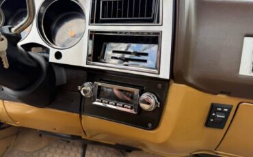 Gmc-sierra-1500-1984-16