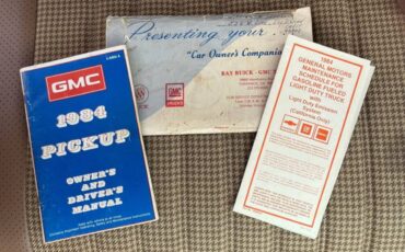 Gmc-sierra-1500-1984-9