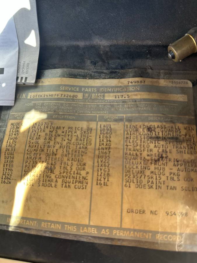 Gmc-sierra-1500-1985-custom-18