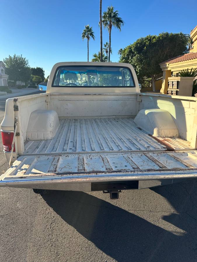 Gmc-sierra-1500-1985-custom-5