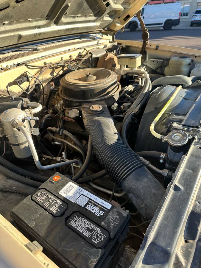 Gmc-sierra-1500-1985-custom-6