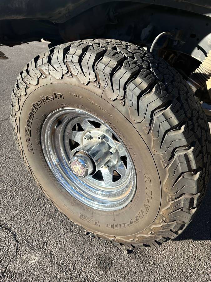 Gmc-sierra-1500-1985-custom-9