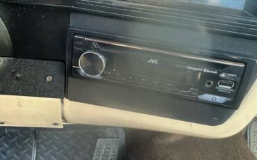 Gmc-sierra-1500-1985-custom-9