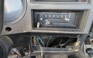 Gmc-sierra-1500-1986-blue-10