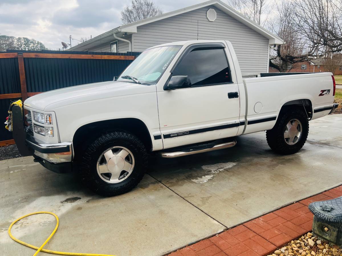 Gmc-sierra-1500-1995-white-4