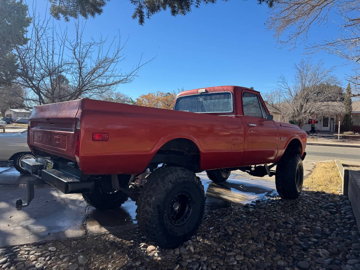 Gmc-sierra-1969-5