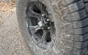 Gmc-sierra-2500-1993-green-5