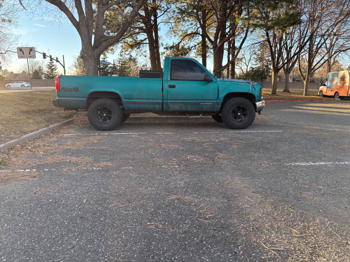 Gmc-sierra-2500-1993-green
