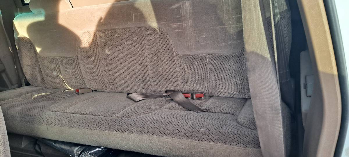 Gmc-sierra-2500-diesel-1995-white-6