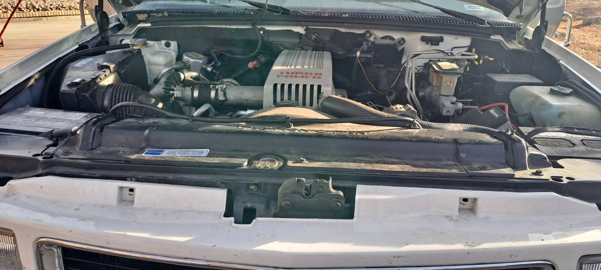 Gmc-sierra-2500-diesel-1995-white-7