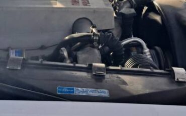 Gmc-sierra-2500-diesel-1995-white-8