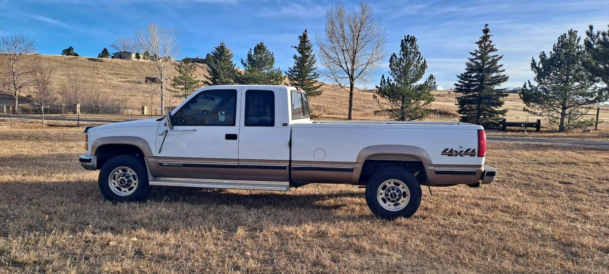 Gmc-sierra-2500-diesel-1995-white