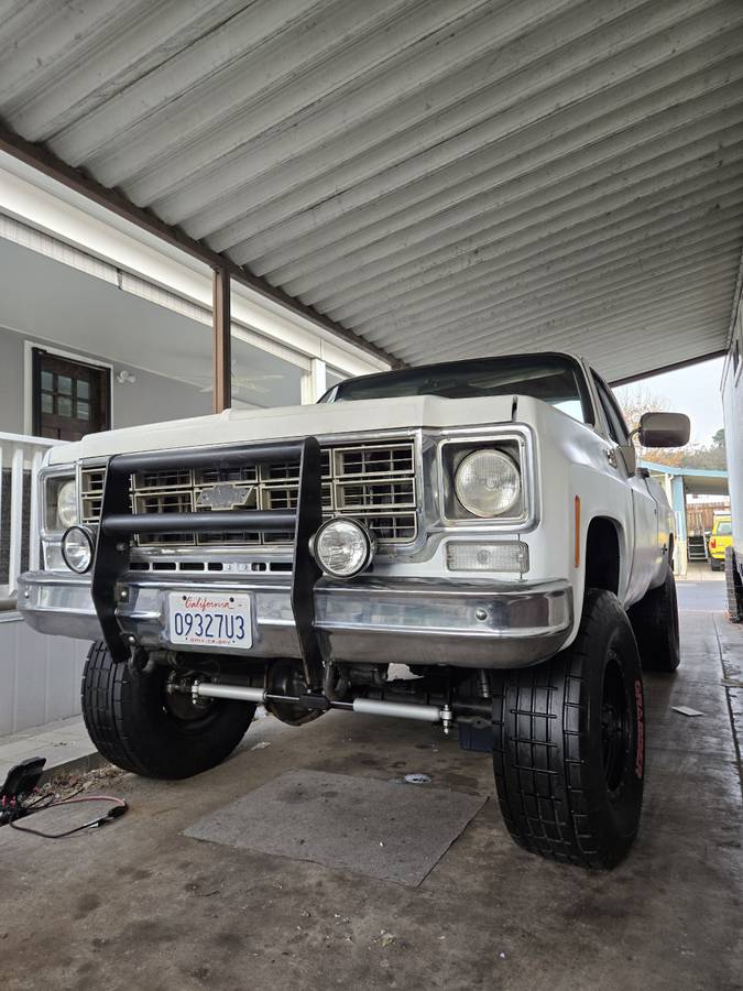 Gmc-sierra-2500hd-1976-white