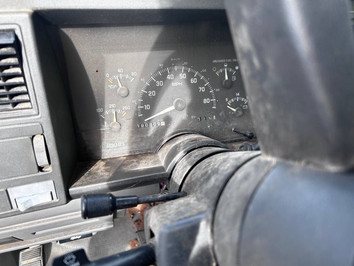 Gmc-sierra-2500hd-1994-white-3