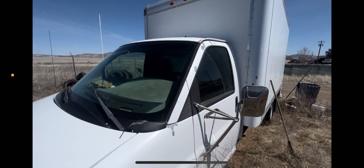 Gmc-sierra-3500-hd-1993-white-1