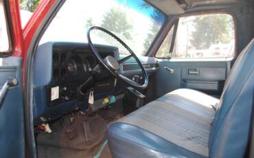 Gmc-sierra-c6000-diesel-1981-red-10