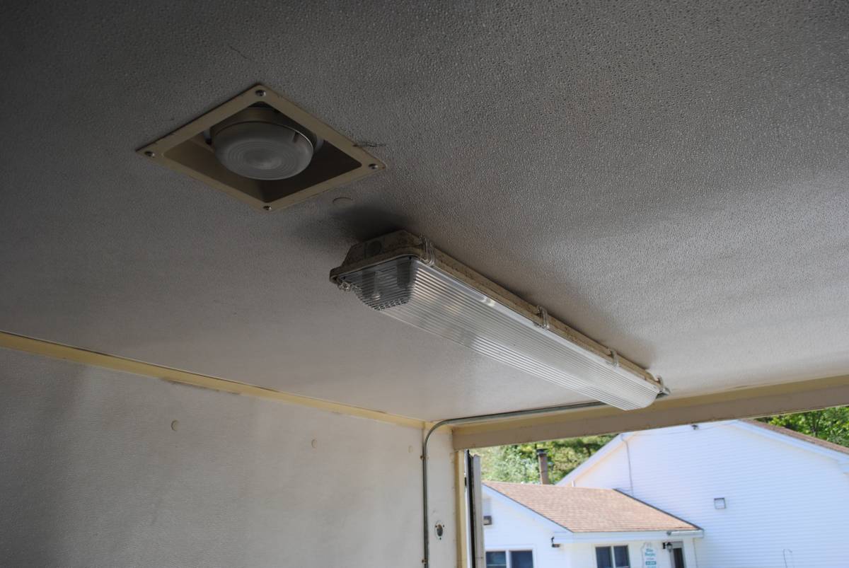 Gmc-sierra-c6000-diesel-1981-red-18