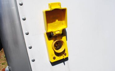 Gmc-sierra-c6000-diesel-1981-red-19