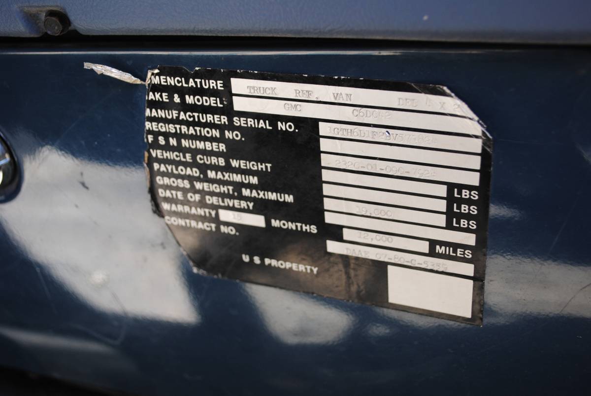 Gmc-sierra-c6000-diesel-1981-red-5