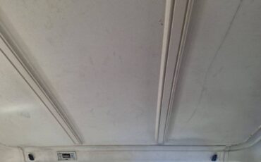 Gmc-sierra-classic-1984-19