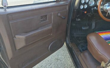 Gmc-sierra-classic-1986-brown-15