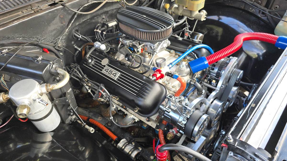 Gmc-sierra-classic-1986-brown-17