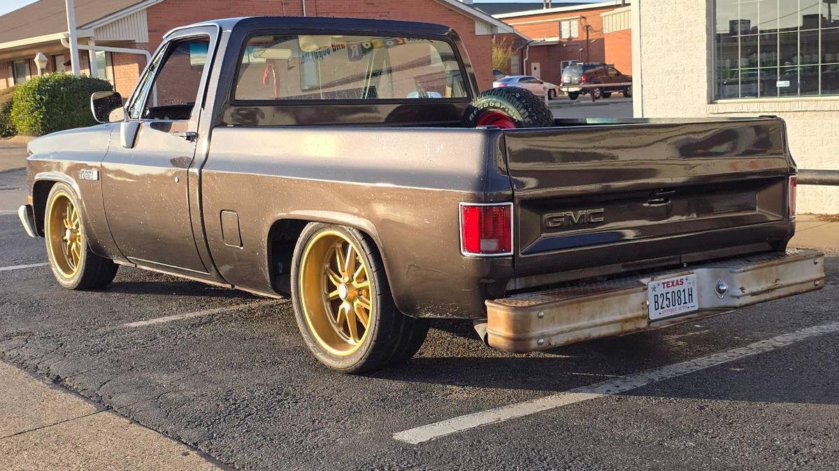 Gmc-sierra-classic-1986-brown-3