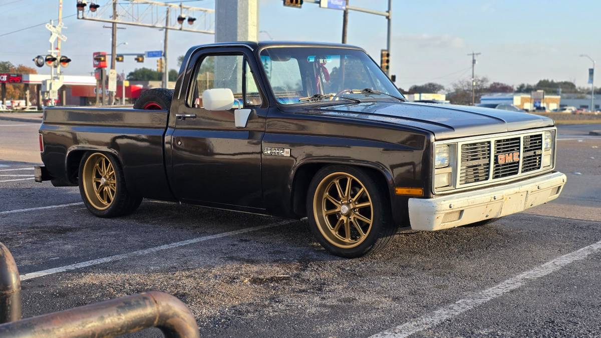 Gmc-sierra-classic-1986-brown-9