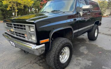 Gmc-sierra-classic-jimmy-k5-1985-black-1