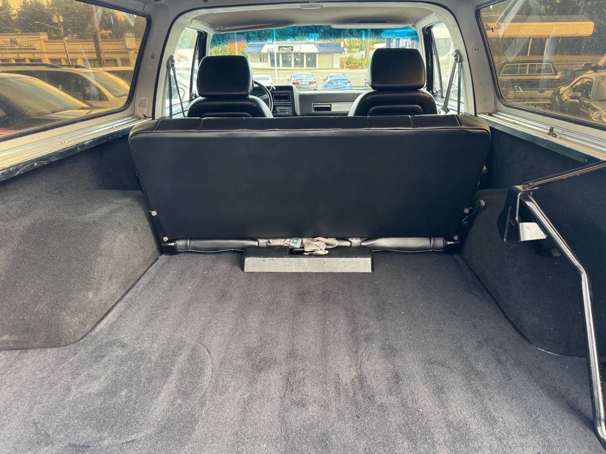 Gmc-sierra-classic-jimmy-k5-1985-black-13