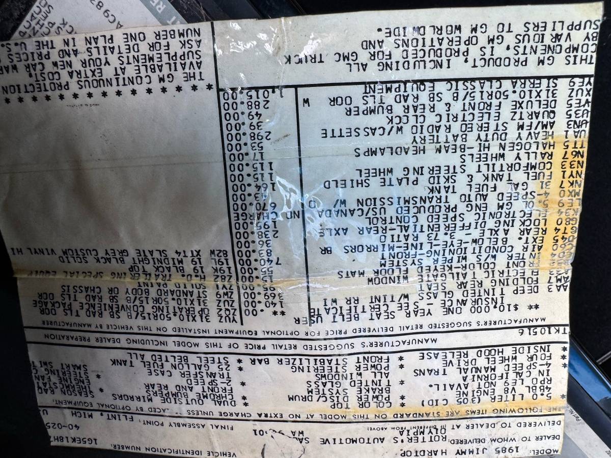 Gmc-sierra-classic-jimmy-k5-1985-black-4