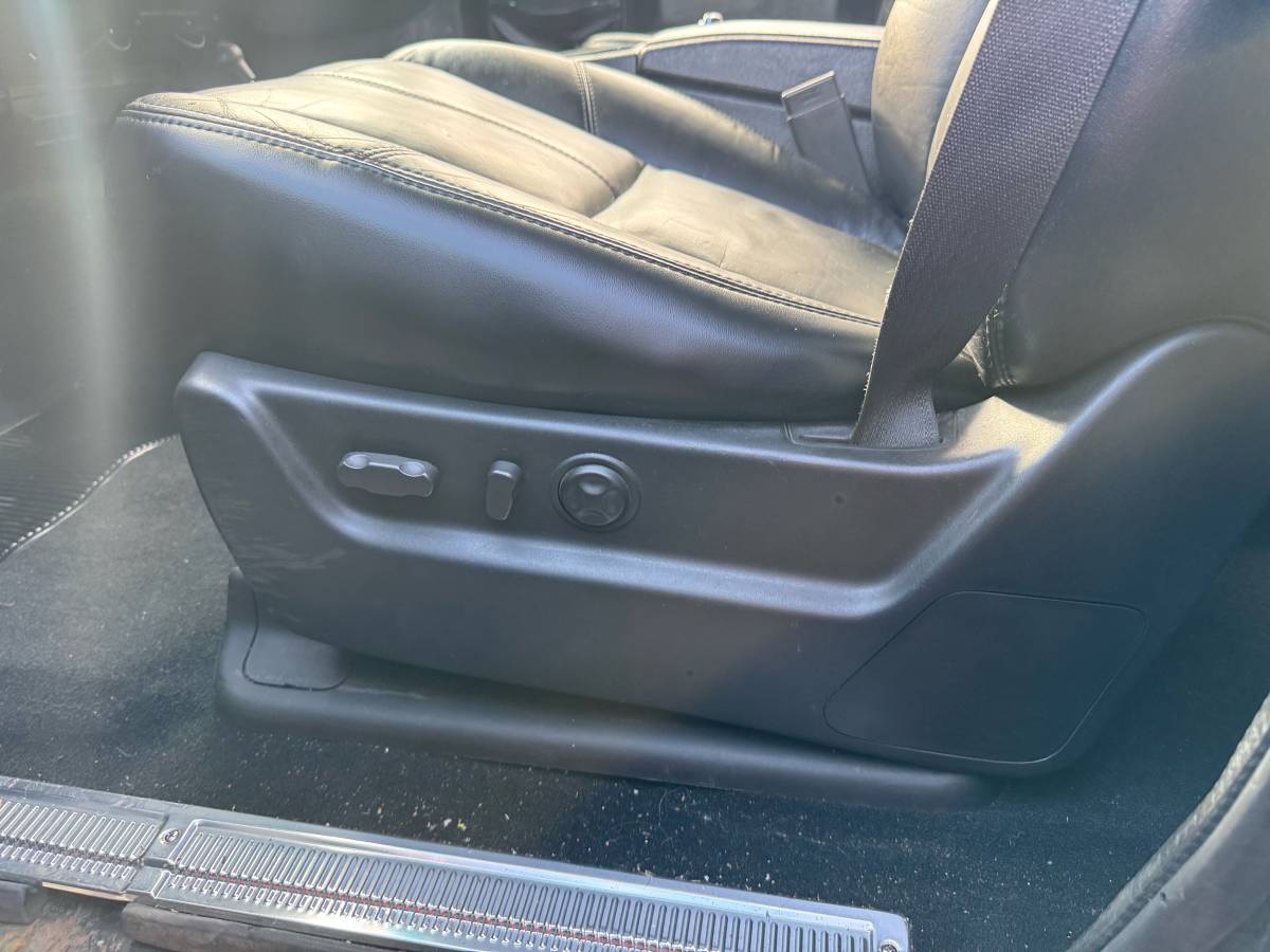 Gmc-sierra-classic-jimmy-k5-1985-black-6