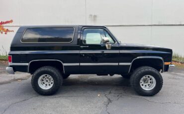 Gmc-sierra-classic-jimmy-k5-1985-black-7