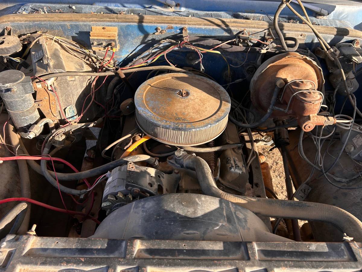 Gmc-sierra-classic-k25-1977-blue-18