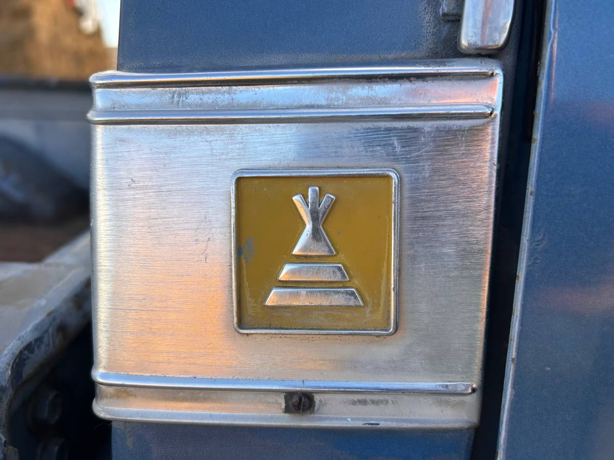 Gmc-sierra-classic-k25-1977-blue-9