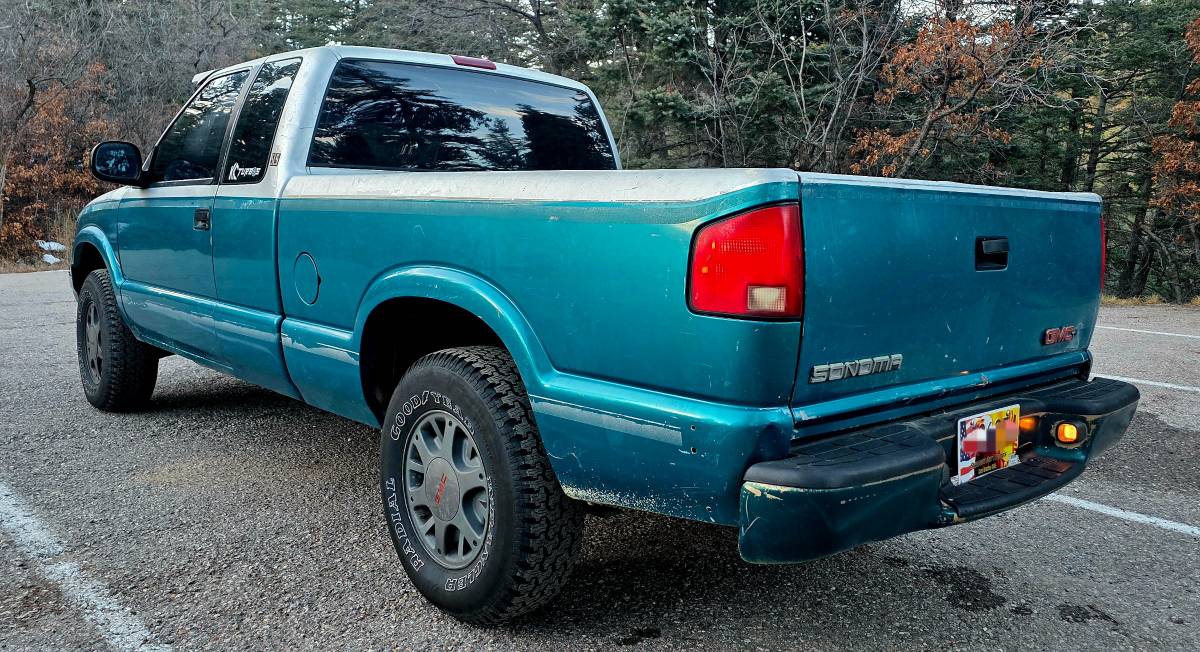 Gmc-sonoma-1994-custom-2