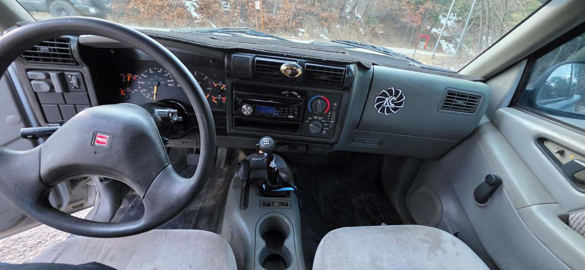 Gmc-sonoma-1994-custom-5