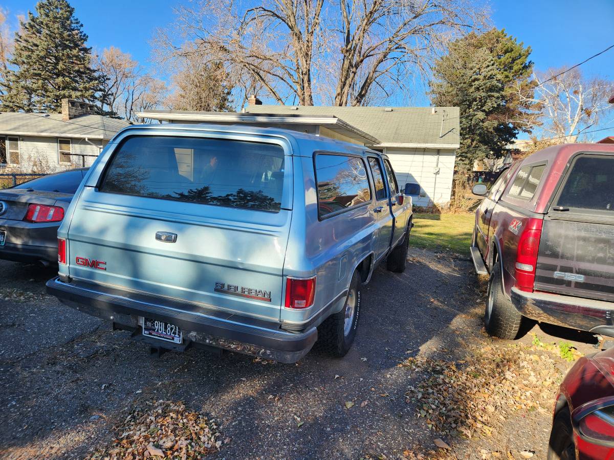 Gmc-suburban-1500-1989-blue-3