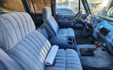 Gmc-suburban-1500-1989-blue