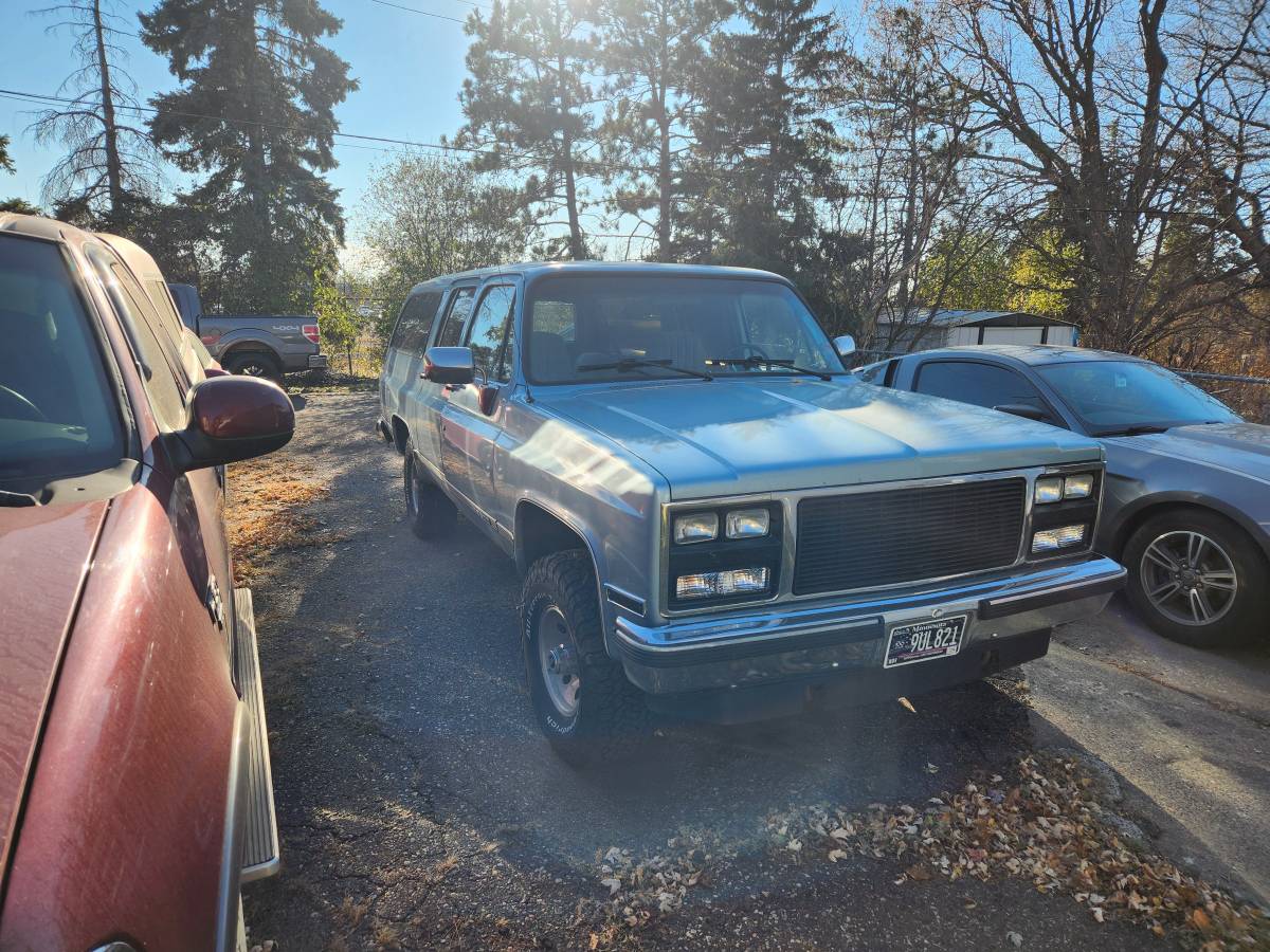 Gmc-suburban-1500-1989-blue-5