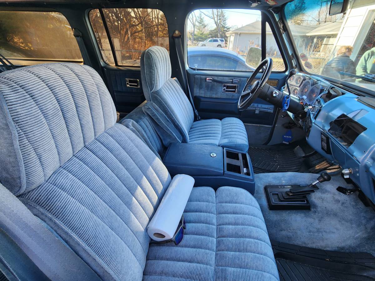 Gmc-suburban-1500-1989-blue