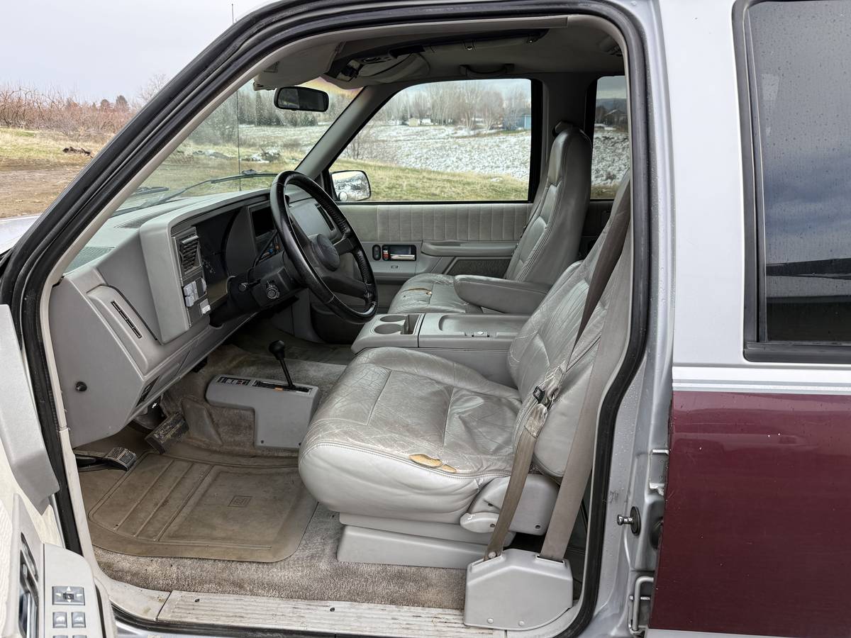 Gmc-suburban-1500-1994-7