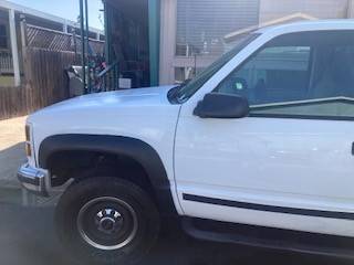 Gmc-suburban-1996-white-7