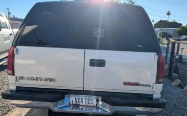 Gmc-suburban-2500-1996-white-1