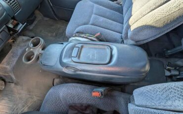 Gmc-suburban-2500-1996-white-10