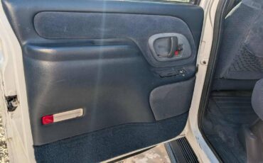 Gmc-suburban-2500-1996-white-16