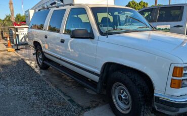 Gmc-suburban-2500-1996-white-7